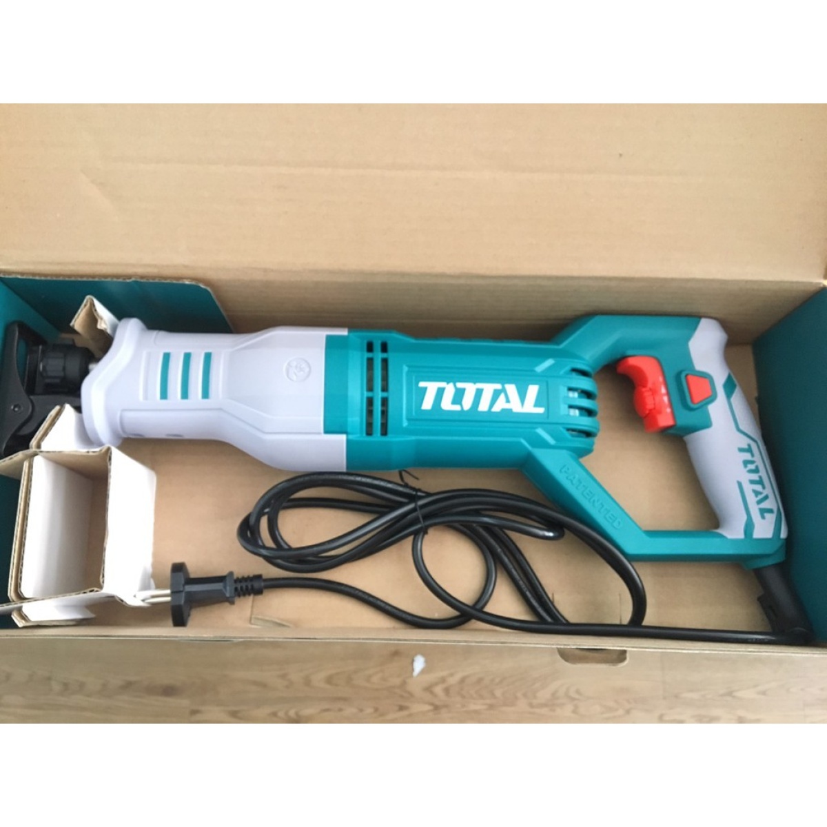 Scie sabre 750W – Image 2